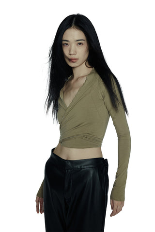 Three-dimensional Edged Knitted Top
